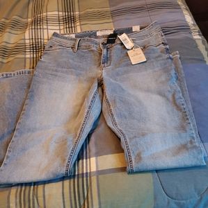 Torrid Jean's 14 nwt